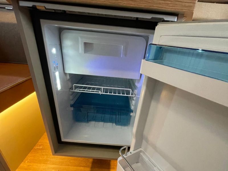 Fridge freezer