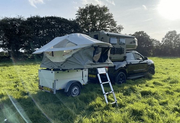 Wild Camper Truck with trailer and roof tent